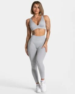 Timeless Pro Covert Scrunch Leggings "Hellgrau" -Teveo Geschaft TEVEO Timeless Pro Covert Scrunch Leggins Hellgrau 4700