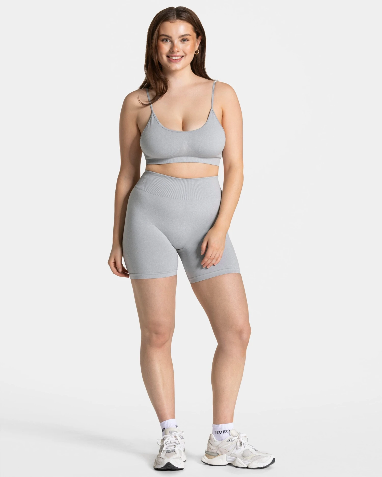 Timeless Pro Sport BH Hellgrau – Komfort & Medium Support 5 Timeless Pro Sport BH Hellgrau – Komfort & Medium Support – Bild 3