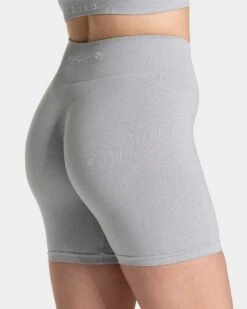 Timeless Pro Covert Scrunch Short - Hellgrau -Teveo Geschaft TEVEO Timeless Pro Covert Scrunch Short Hellg 7182
