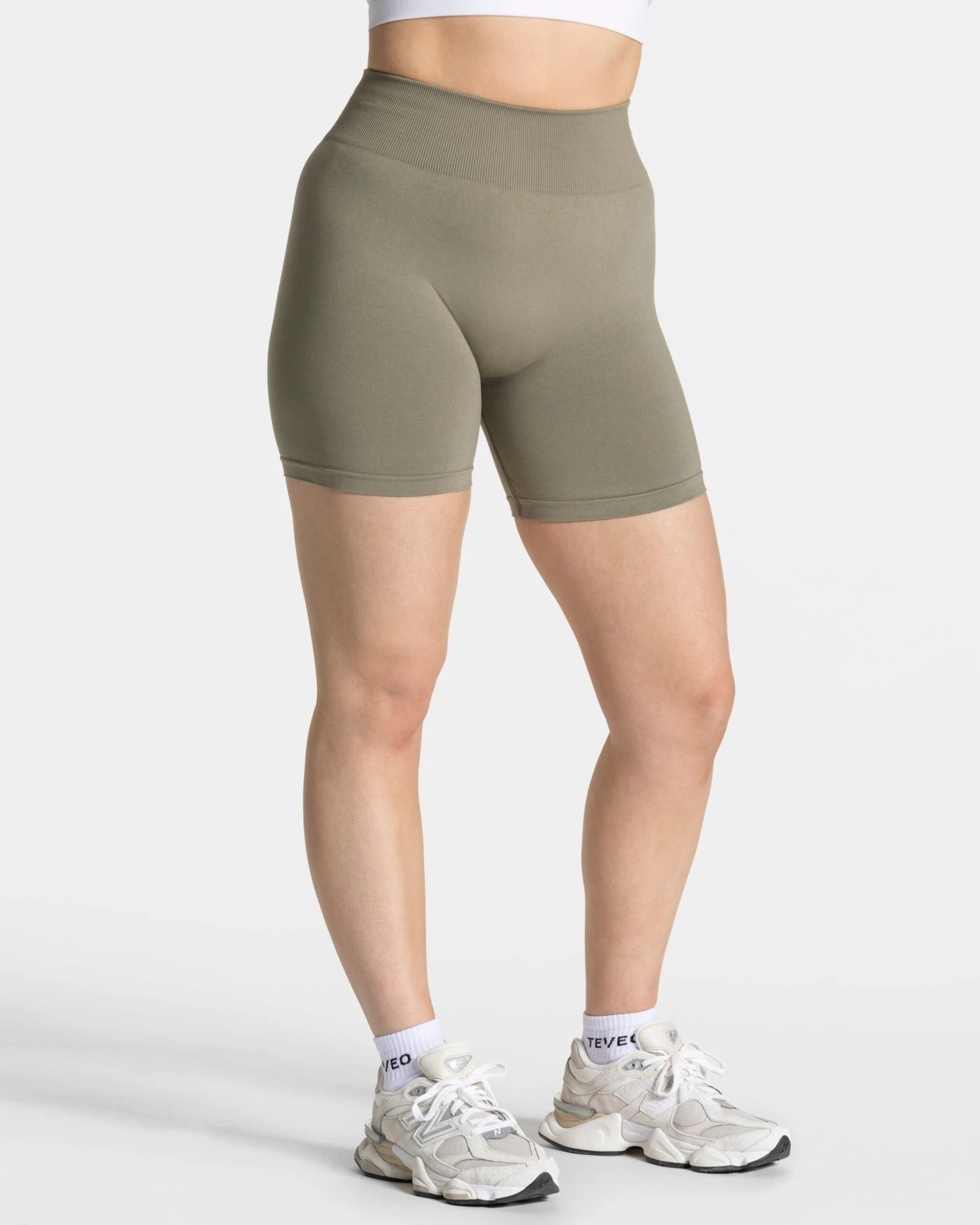 Timeless Pro Covert Scrunch Short "Khaki" 4 Timeless Pro Covert Scrunch Short "Khaki" – Bild 2