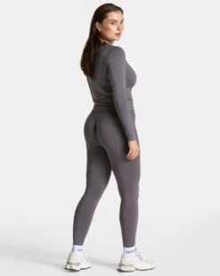 Timeless Pro Longsleeve "Graphit" 11 Timeless Pro Longsleeve "Graphit" -Teveo Geschaft TEVEO Timeless Pro Leggings Graphit 8086 b5d639e7 04d9 4a76 b4ce 960bfff8eff4