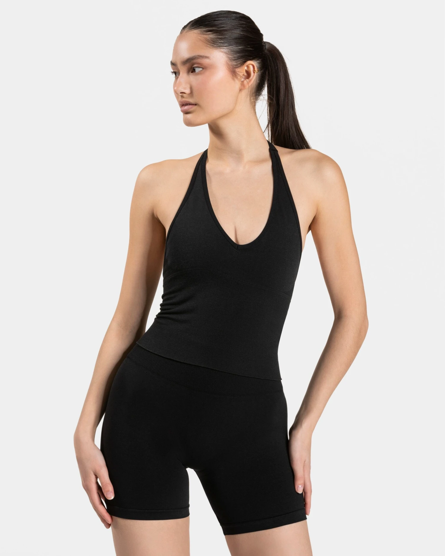 Timeless Pro Neckholder Top Schwarz - Damen Sport Bralette 3 Timeless Pro Neckholder Top Schwarz - Damen Sport Bralette