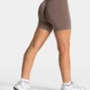 Timeless Pro Short Mokka – Nahtlose Performance Shorts für Damen 2 Timeless Pro Short Mokka – Nahtlose Performance Shorts für Damen -Teveo Geschaft TEVEO Timeless Pro Short Mokka 3618