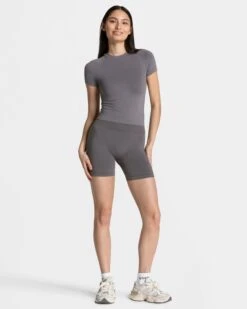 Seamless Damen Sport T-Shirt Graphit - Atmungsaktiv & Dehnbar 9 Seamless Damen Sport T-Shirt Graphit - Atmungsaktiv & Dehnbar -Teveo Geschaft TEVEO Timeless Pro T shirt Graphit 8718