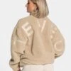 TEVEO Teddy Jacke Peanut – Kuscheliger Komfort & Stylischer Look 1 TEVEO Teddy Jacke Peanut – Kuscheliger Komfort & Stylischer Look -Teveo Geschaft Teddyjacke Frauen peanut 0202