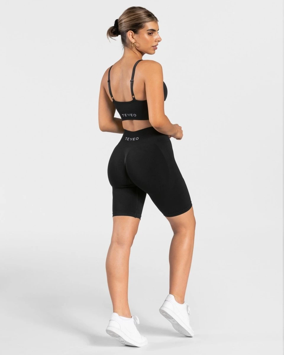 Charming Scrunch Short "Schwarz" 7 Charming Scrunch Short "Schwarz" – Bild 5