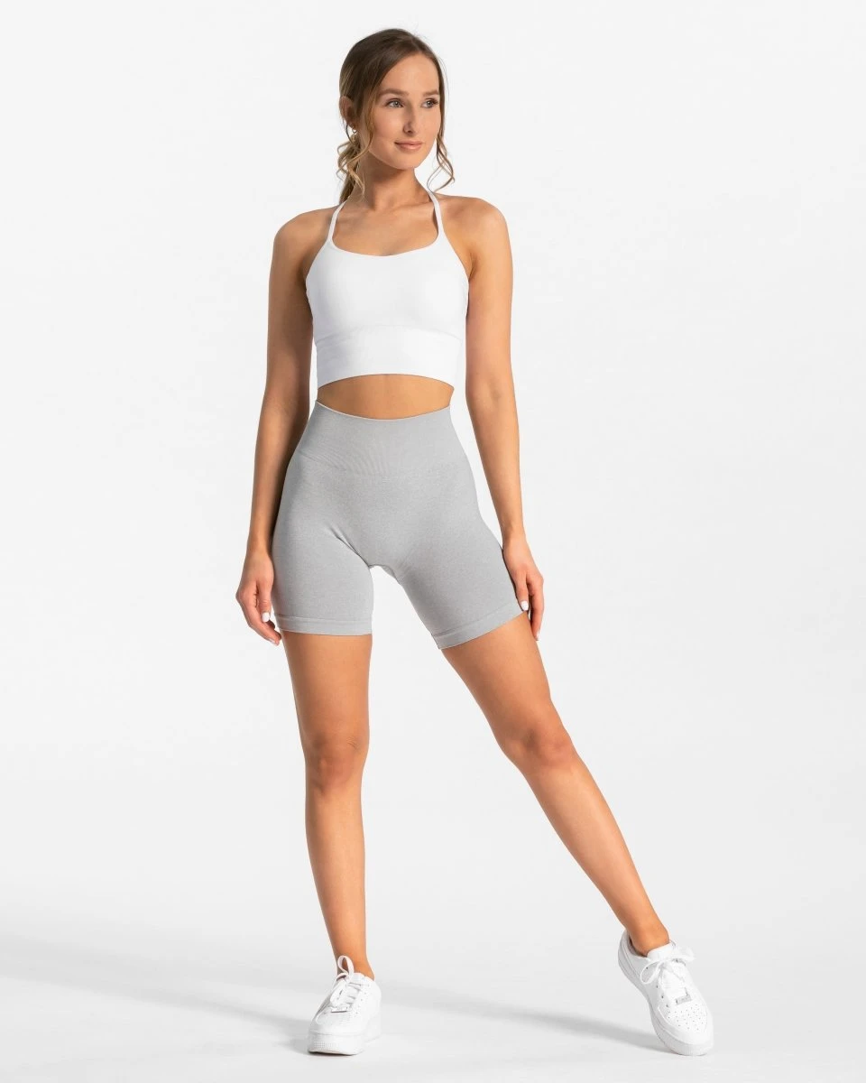 Damen Seamless Fitness Shorts in Hellgrau – High Waist & Booty Contour 7 Damen Seamless Fitness Shorts in Hellgrau – High Waist & Booty Contour – Bild 5