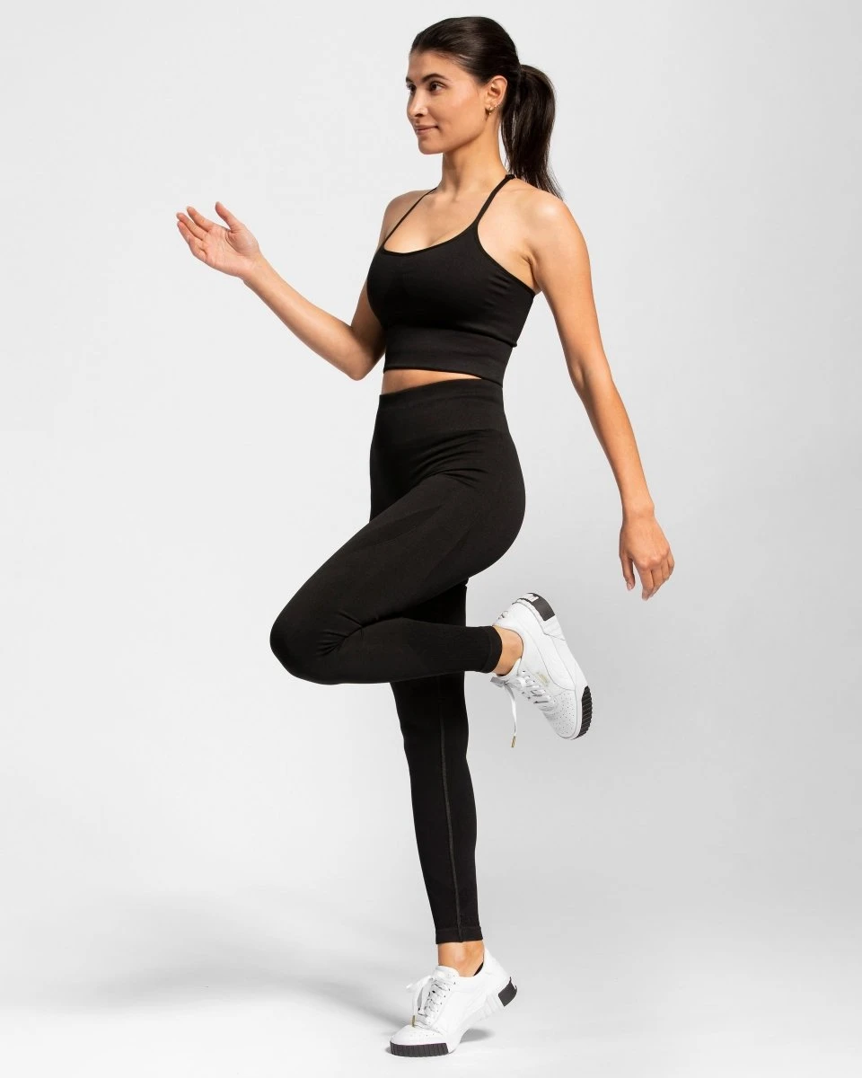 Seamless Sport BH Schwarz - Formender Fitness BH mit starkem Halt 6 Seamless Sport BH Schwarz - Formender Fitness BH mit starkem Halt – Bild 4