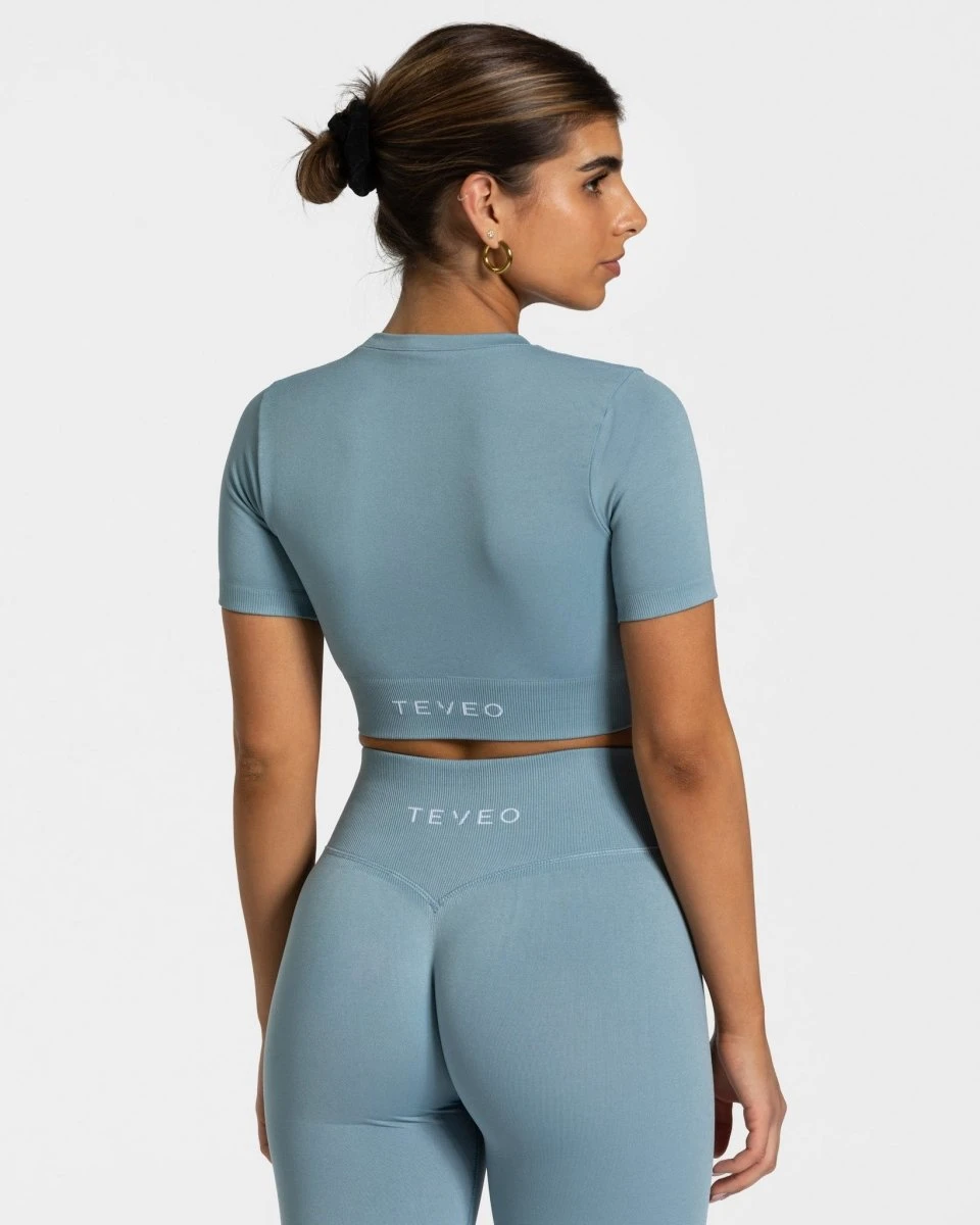 Sensation Fitness Crop Top für Damen in Stahlblau - Formgebendes Sport-Oberteil 4 Sensation Fitness Crop Top für Damen in Stahlblau - Formgebendes Sport-Oberteil – Bild 2