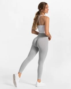 Timeless Scrunch Leggings "Hellgrau" 11 Timeless Scrunch Leggings "Hellgrau" -Teveo Geschaft timeless scrunch leggings hellgrau 196034