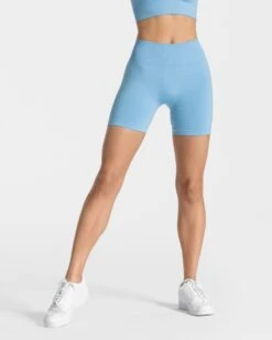 Timeless Scrunch Short "Babyblau"