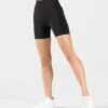 Timeless Scrunch Short "Schwarz" -Teveo Geschaft timeless scrunch short schwarz 345591