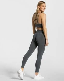 True Seamless Sport BH - Dunkelgrau mit Push-Effekt und Cross-Back Design 11 True Seamless Sport BH - Dunkelgrau mit Push-Effekt und Cross-Back Design -Teveo Geschaft true seamless bh dunkelgrau 300473